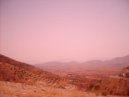 la  route de tizi  azza.