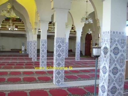 l'int�rieur de la mosqu�e.