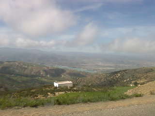 on apercoit le barage de imzouren