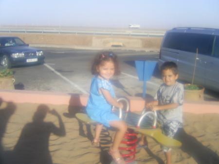 les prunelles  de  mes  yeux ce  sont  eux.